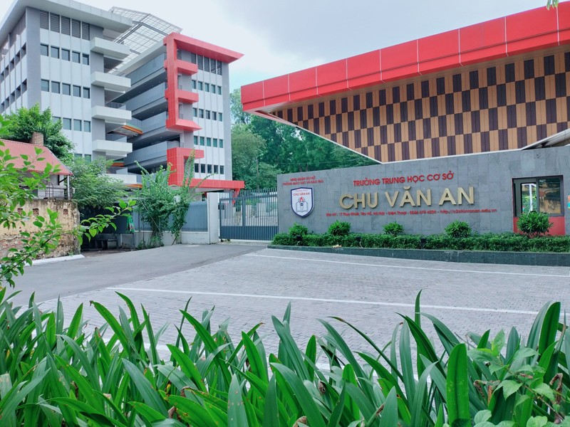 Trường THCS Chu Văn An, quận Tây Hồ luôn nằm trong top đầu những trường chất lượng ở Hà Nội. Hiện nay, trường THCS Chu Văn An có 3 chương trình giảng dạy chính từ cơ bản đến nâng cao.
