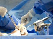 Bà bầu - Sản phụ suýt chết vì chồng chờ ngày đẹp đẻ con