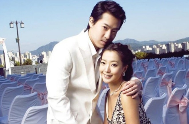 Kim Hee Sun và ông xã đại gia, con của chủ tịch tập đoàn.