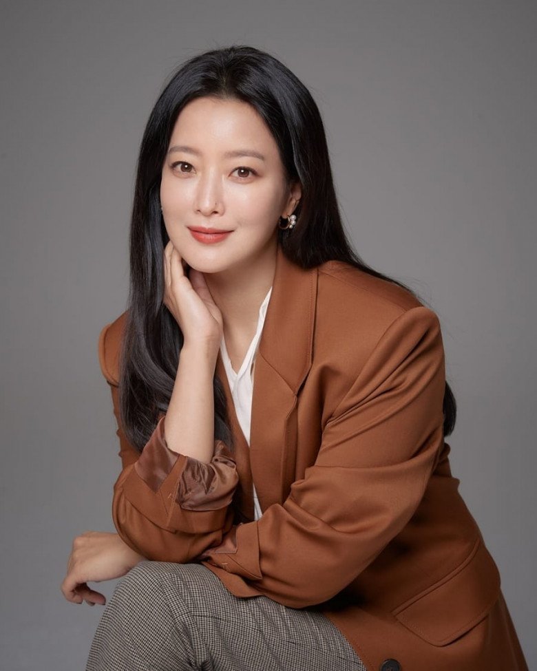 Mỹ nhân nhận mình đẹp hơn Song Hye Kyo nhưng con gái lại bị miệt thị ngoại hình, thân thế bố chồng khó ngờ tới - 1