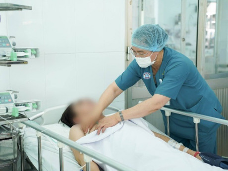 Nữ sinh 16 tuổi có u buồng trứng phải chữa tiền tỷ, mất cả cơ hội làm mẹ vì gia đình trì hoãn việc này