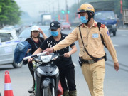 Tin tức - Chỉ những trường hợp này, CSGT mới có quyền dừng xe, hàng triệu người dân cần lưu ý