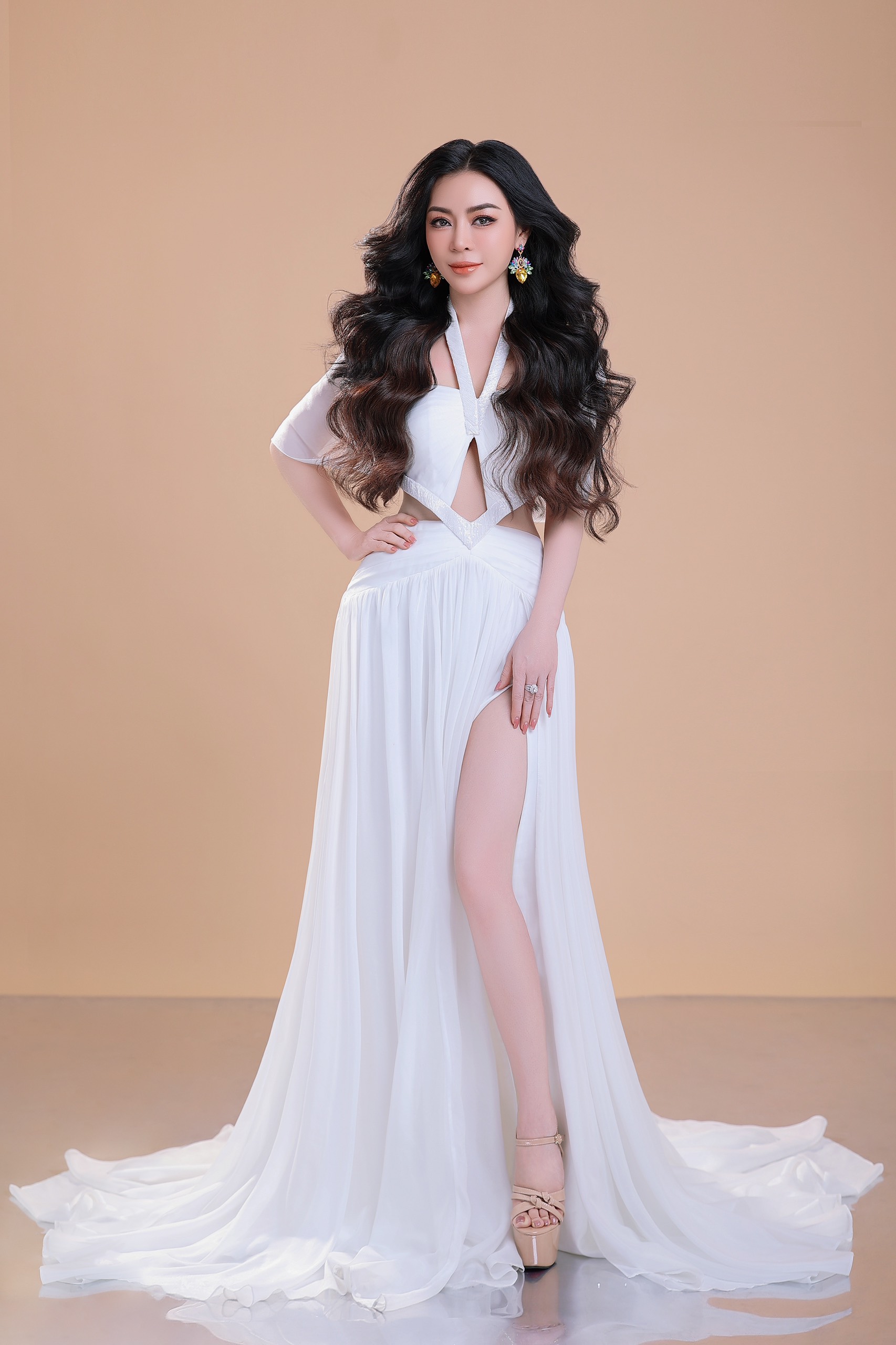 Hoa hậu Vũ Ngọc Anh: Nữ thuyền trưởng “mát tay” của các Hoa hậu Doanh nhân tài sắc tri thức - 3