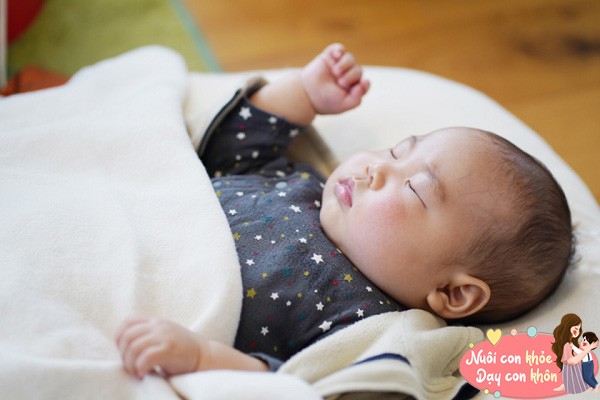 Việc ngủ gối giúp não được nghỉ ngơi.