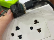 Tin tức - Vụ camera giấu kín ở Hà Nội: Nữ sinh kể lại giây phút phát hiện "bí mật" bên trong ổ điện