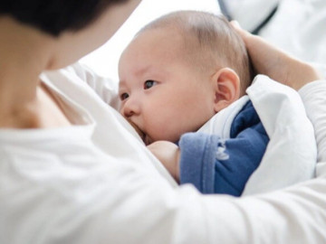 Món đồ không thể thiếu trong giỏ đồ đi sinh, giúp hành trình nuôi con bằng sữa mẹ thuận lợi hơn