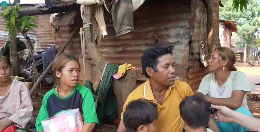 Anh Long là “bà đỡ”, từng đỡ đẻ cho vợ 10 lần.
