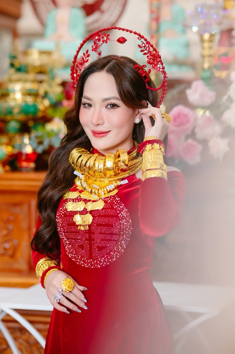 Cô dâu miền Tây từng nhận của hồi môn 14 tỷ đồng, mẹ chồng giao luôn quản lý tiệm vàng giờ ra sao? - 2