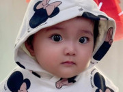 Yêu con - Lisa nhà Khánh Thi Phan Hiển được hội mẹ bỉm "xin vía" đôi mắt to tròn, đen láy tuyệt đẹp