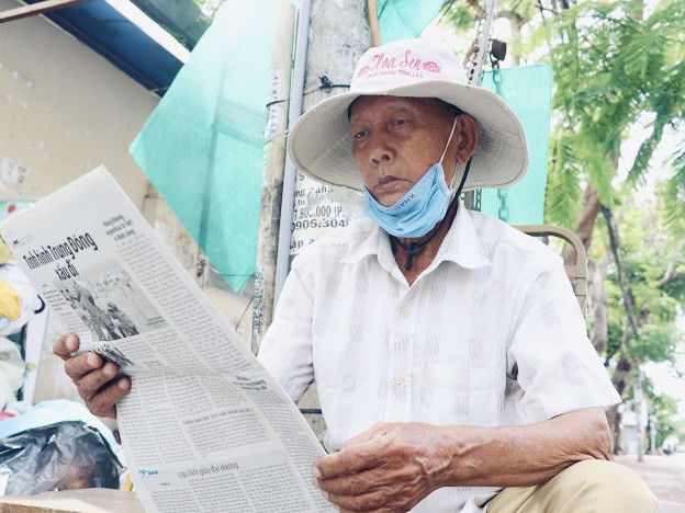Tiệm sách kỳ lạ ở Sài Gòn: amp;#34;Khách trả tiền bao nhiêu cũng được, mua 1 ông chủ lại tặng thêm 2...amp;#34; - 3