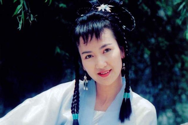 Mỹ nhân Thanh Xà bị chồng cũ mắng amp;#34;không biết đẻamp;#34;, tái hôn hạnh phúc amp;#34;đi mượnamp;#34; 3 đứa con - 1