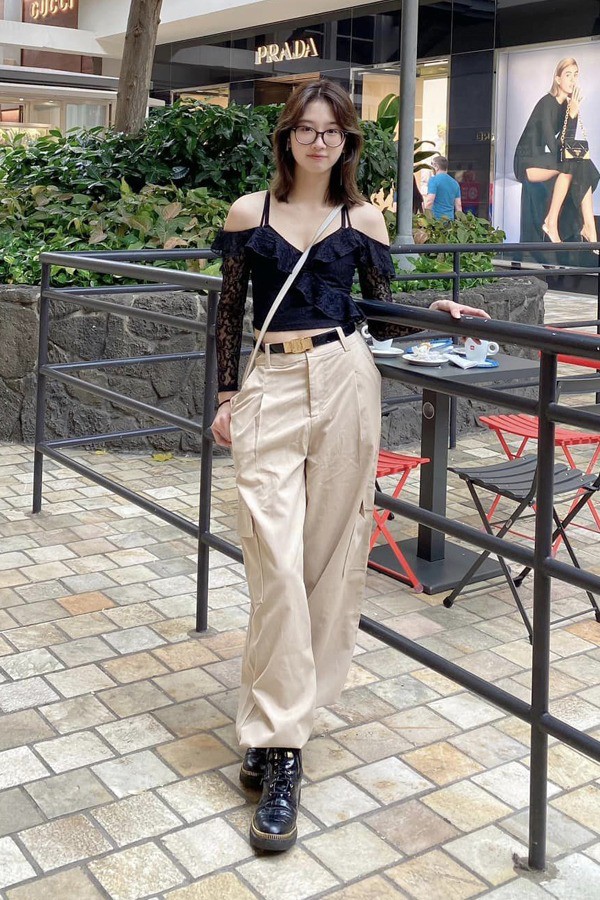 Bảo Ngọc có gu thời trang đa dạng, cuốn hút. 