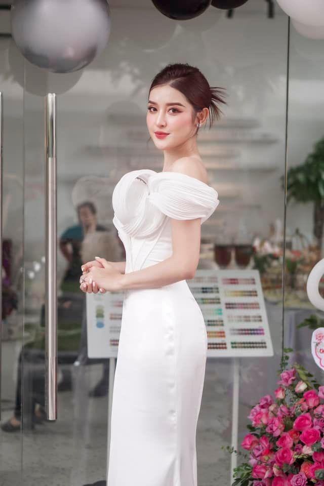 Huyền My vướng ồn ào sau khi đi thi quốc tế.