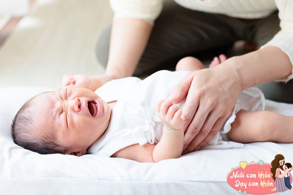 Thiếu canxi ở trẻ cũng có thể gây ủ rũ, ngủ không yên và chậm phát triển.