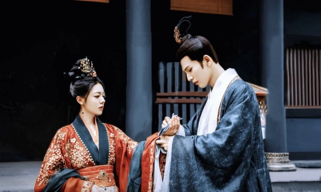 Độ Hoa Niên: Sức hút từ chuyện tình amp;#34;cảm lạnhamp;#34; của cặp đôi amp;#34;mỏ hỗnamp;#34;, bảo sao vượt mặt phim Lưu Diệc Phi - 11