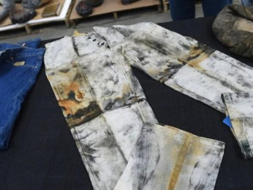 Chiếc quần cũ giá 2,8 tỷ đồng, đại gia bí ẩn vẫn xuống tiền mua