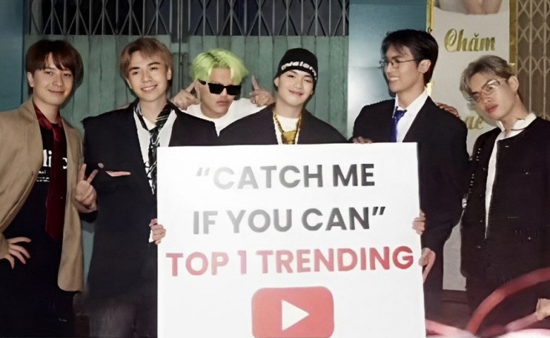 Một nhóm amp;#34;anh trai say hiamp;#34; bị công an amp;#34;hỏi thămamp;#34;, tình hình căng thẳng tới mức rộ tin bị bắt - 1