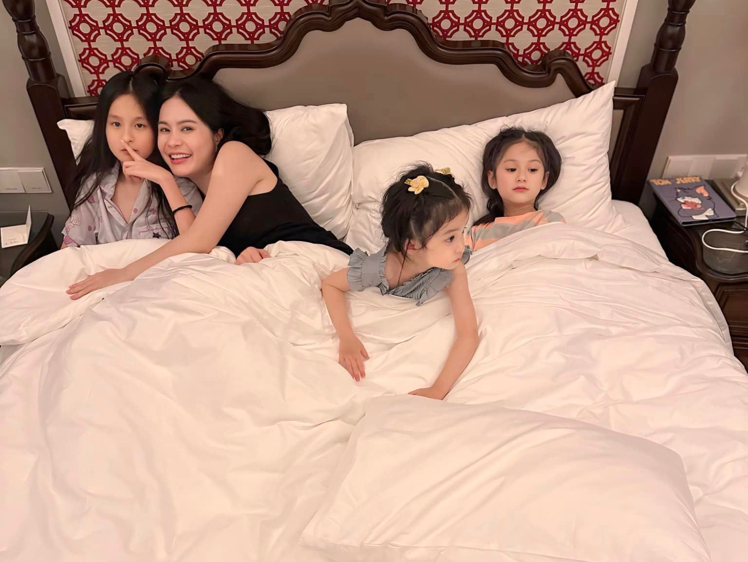 3 cô con gái đáng yêu của Đoàn Di Băng.