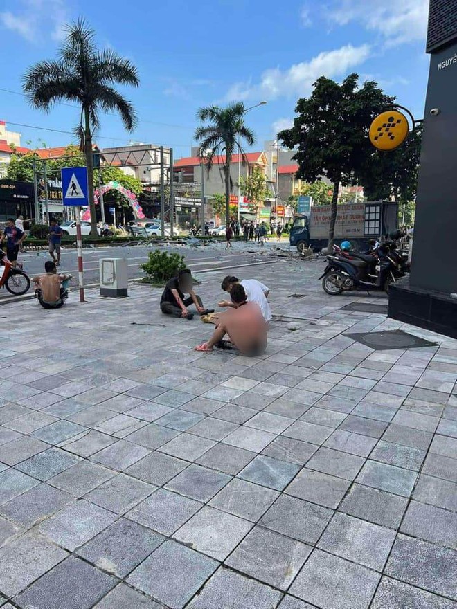 Hiện trường vụ nổ khí gas tại quán ăn sắp khai trương ở Vĩnh Phúc: Tiếng nổ gây rung chuyển mặt đất, nhiều người bị thương ngồi la liệt - 7