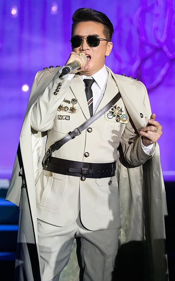 Ca sĩ Đàm Vĩnh Hưng bị đình chỉ biểu diễn 9 tháng - 1