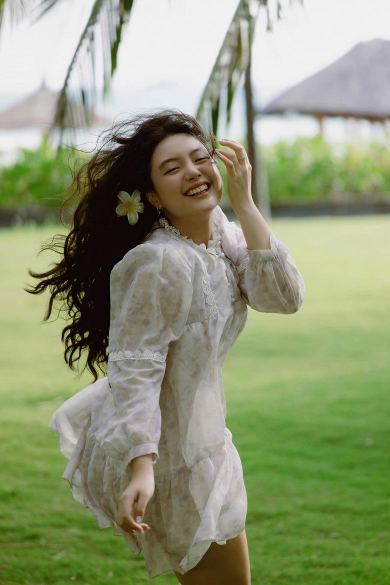 Nhan sắc trong veo ở tuổi 16 của Suti gây thương nhớ. 