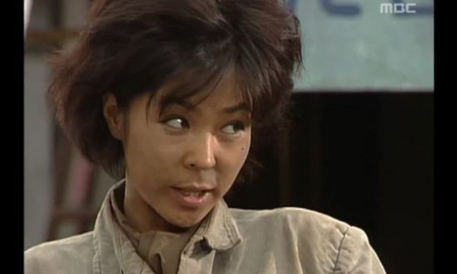 Lee Hye Young nổi tiếng với vai diễn Quạ Đen trong Ông Trùm.