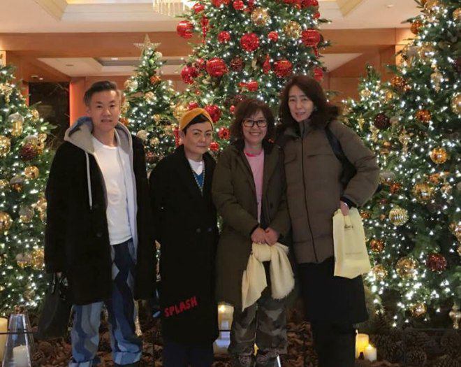 Đời chìm nổi của amp;#34;nữ thần lẳng lơamp;#34; đánh mất vòng 1 gợi cảm, đi bán mì với bạn trai - 8