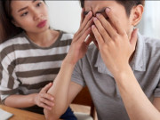 Yêu - Trách anh trai xây nhà to nhưng để mẹ sống một mình ở quê, anh chỉ vào một căn phòng rồi bật khóc