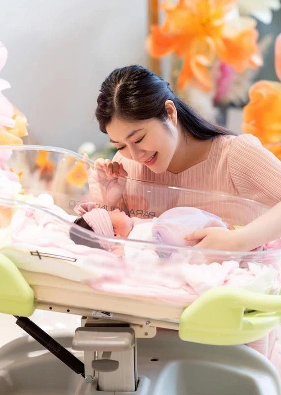Sao Việt 24h: Hoàng Thùy gọi tên Thanh Hằng giữa ồn ào bị chèn ép, dân mạng amp;#34;đàoamp;#34; lại những lần amp;#34;đụng độamp;#34; - 12