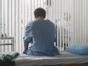 Sức khỏe - Người đàn ông 35 tuổi chưa từng hút thuốc bỗng phát hiện ung thư phổi giai đoạn cuối, một dấu hiệu dai dẳng nhiều tháng