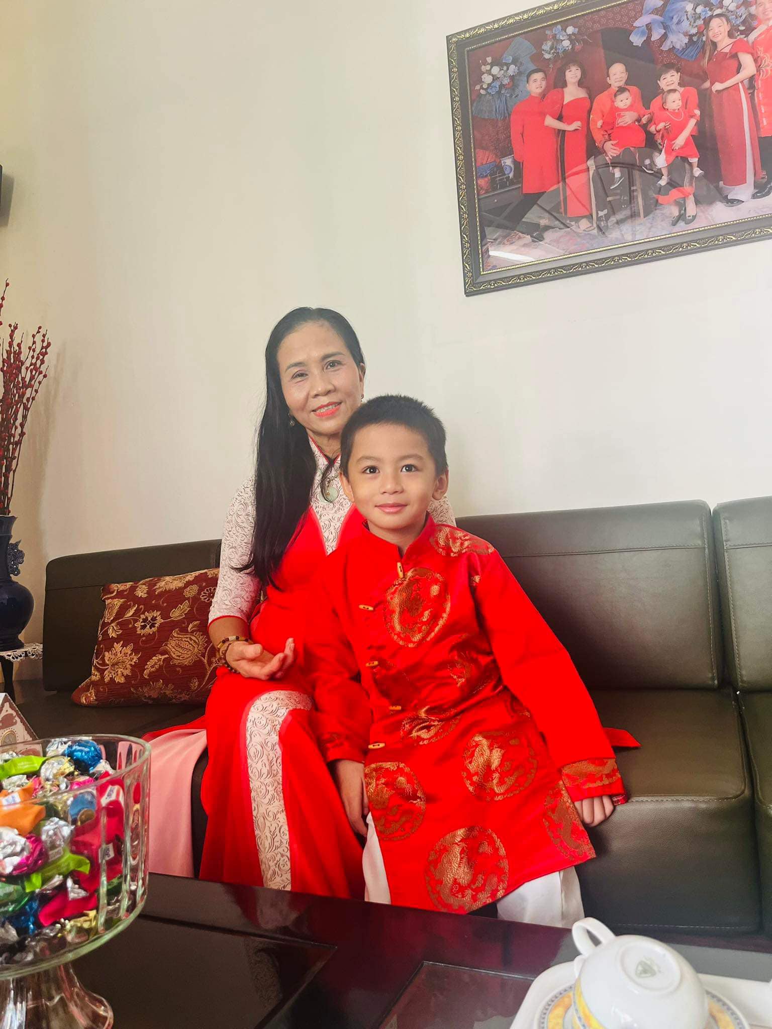 Bà ngoại là hậu phương vững chắc của Kim Phụng.