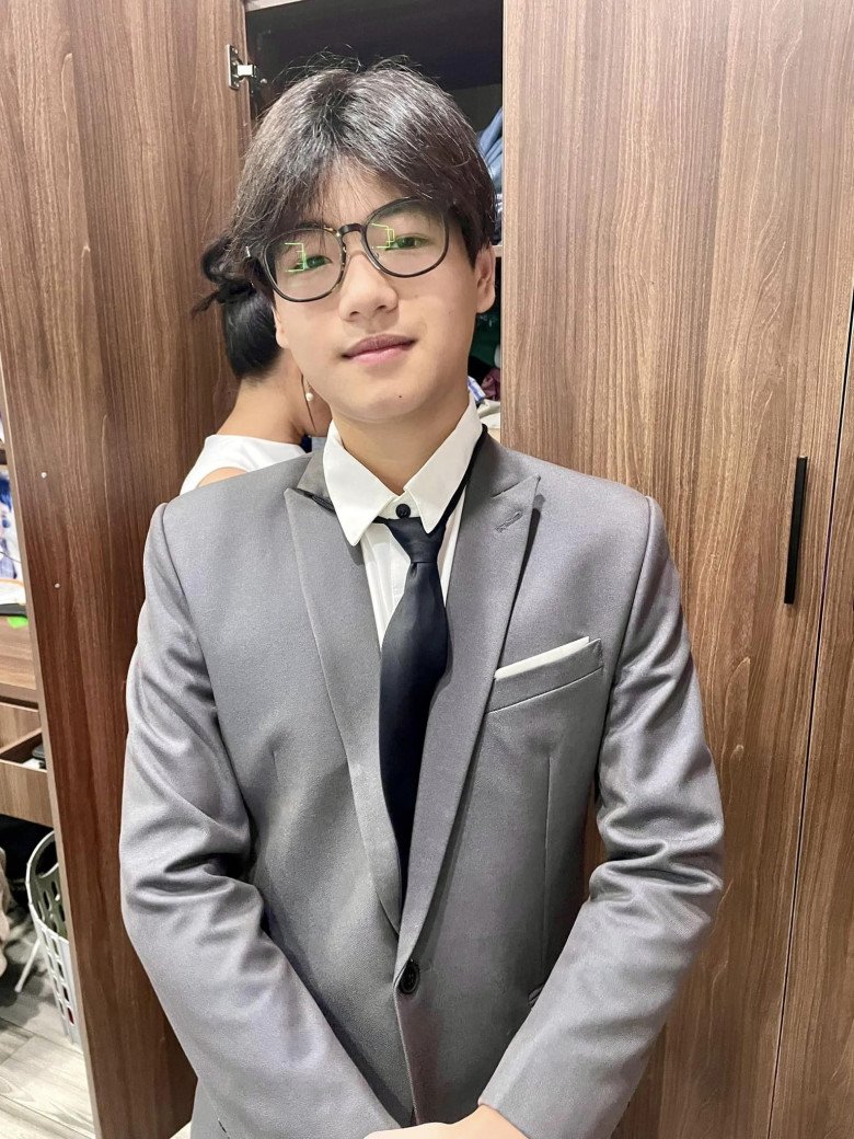 Sao Việt 24h: Thương Tín đã chia tay người vợ thứ 4 kém hơn 30 tuổi, nói sẽ tìm cách gần gũi, bù đắp cho con - 14