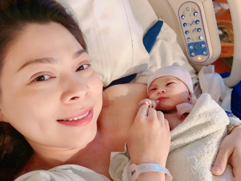 Sao Việt 24h: Thương Tín đã chia tay người vợ thứ 4 kém hơn 30 tuổi, nói sẽ tìm cách gần gũi, bù đắp cho con - 10