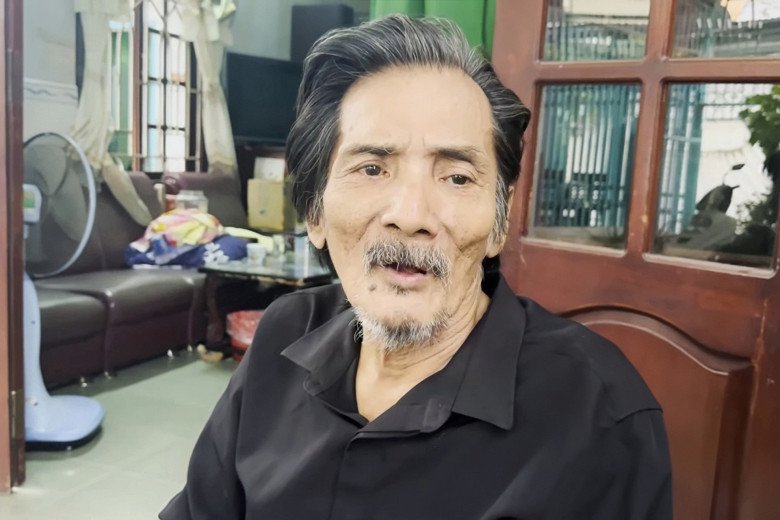 Nam nghệ sĩ chia sẻ đã chia tay vợ thứ 4 kém hơn 30 tuổi, con gái ở với mẹ.