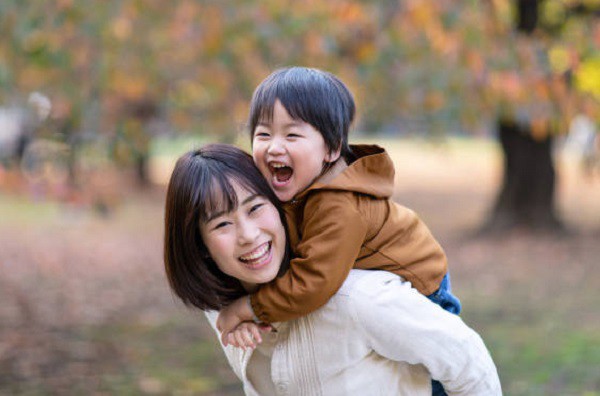 Tính cách người mẹ ảnh hưởng đến trẻ.