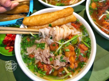 Đi tìm những quán phở sốt vang gia truyền ngon nhất Hà Nội: 7 địa chỉ không làm bạn thất vọng!