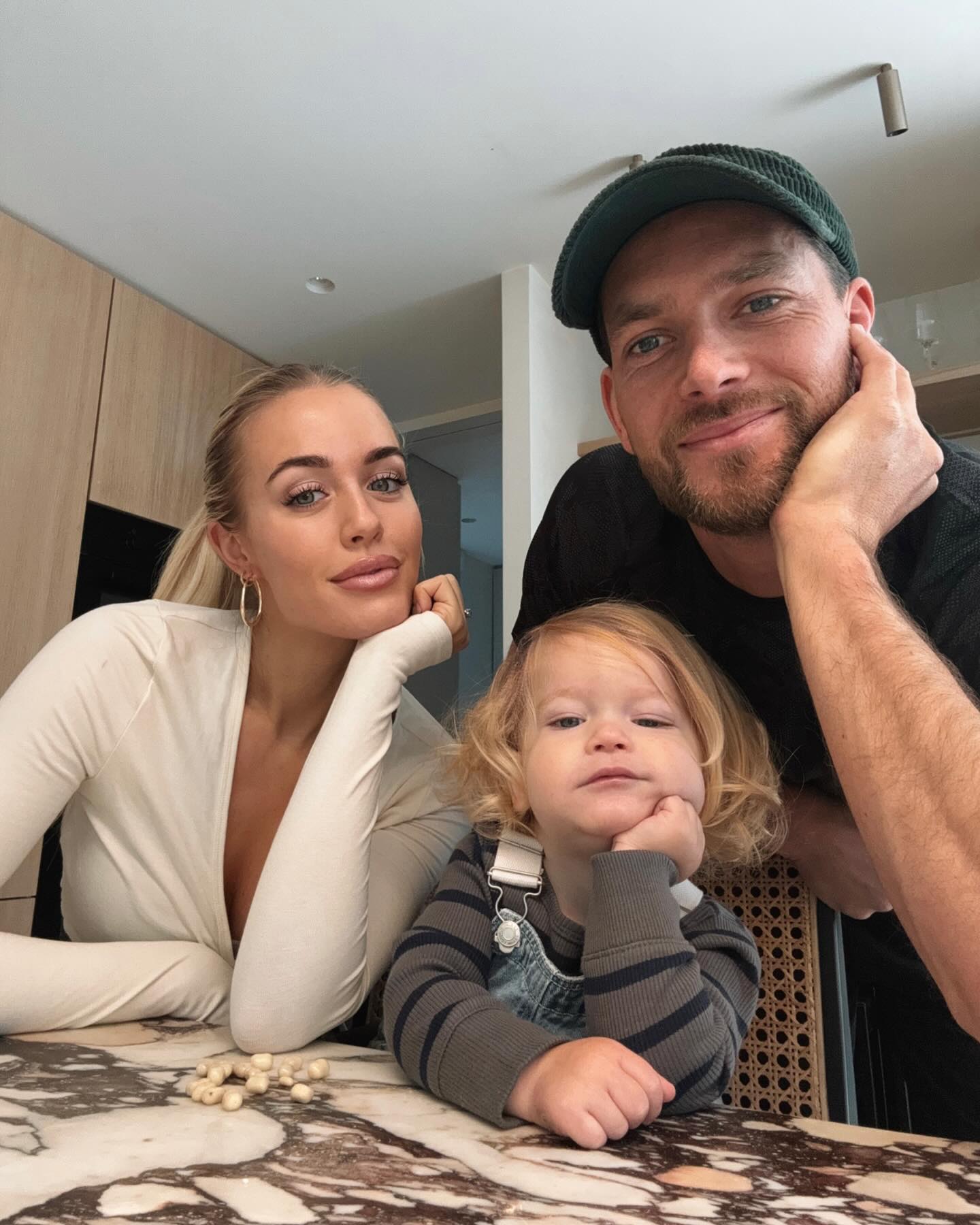 Gia đình hạnh phúc của Lottie.