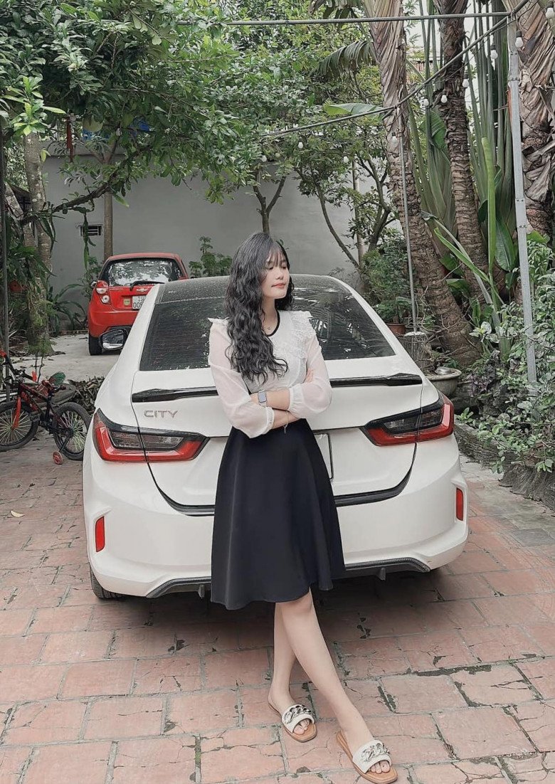 Con gái Hiệp Gà học ngành y, lấy chồng cùng ngành.