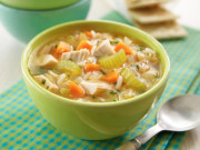 Sức khỏe - Ăn cơm chan canh hay cơm khô hại dạ dày hơn? Đáp án của tiến sĩ dinh dưỡng khiến ai cũng bất ngờ