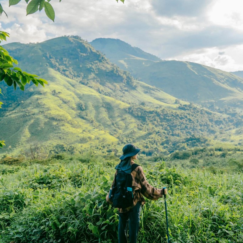 Cung đường trekking đi từ xã Thành Sơn, huyện Khánh Sơn đến xã Sơn Thái, huyện Khánh Vĩnh với lộ trình dài khoảng 22 km, mất 2 ngày 1 đêm để hoàn thành. (Ảnh: Nguyễn Đức Hiếu)
