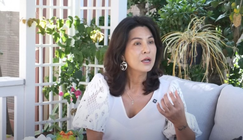 Đạo diễn Ngọc Hùng chuyển giới thành cô gái xinh xắn, danh hài Thúy Nga thốt lên: amp;#34;Giờ người ta đẹp hơn tôiamp;#34; - 12