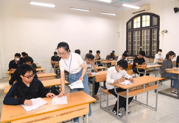 Thí sinh thi tốt nghiệp THPT năm 2024 tại Hà Nội.