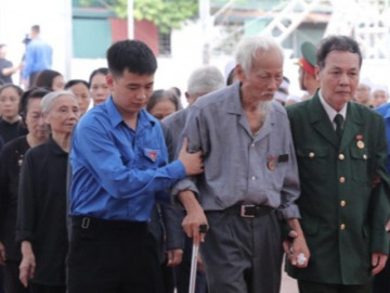 Nghẹn ngào tiễn biệt Tổng Bí thư Nguyễn Phú Trọng tại quê nhà