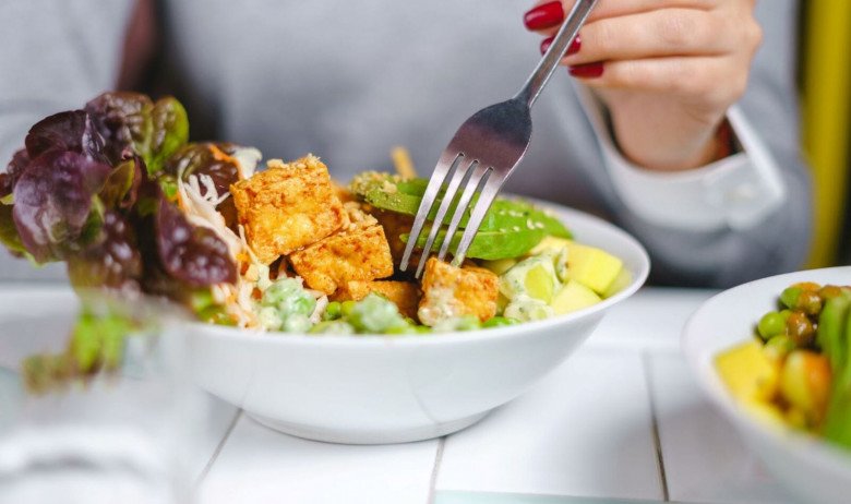 Đậu phụ có hương vị dịu nhẹ, dễ kết hợp với nhiều thực phẩm khác. (Ảnh minh họa)