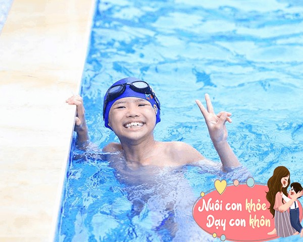 Duy trì một lượng vận động thích hợp mỗi ngày có thể giúp trẻ cao lớn hơn. Tùy từng độ tuổi khác nhau cũng sẽ có các môn vận động thích hợp để tăng chiều cao. 