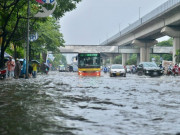 Tin tức - Mưa lớn dồn dập trút xuống miền Bắc, kéo dài đến bao giờ?