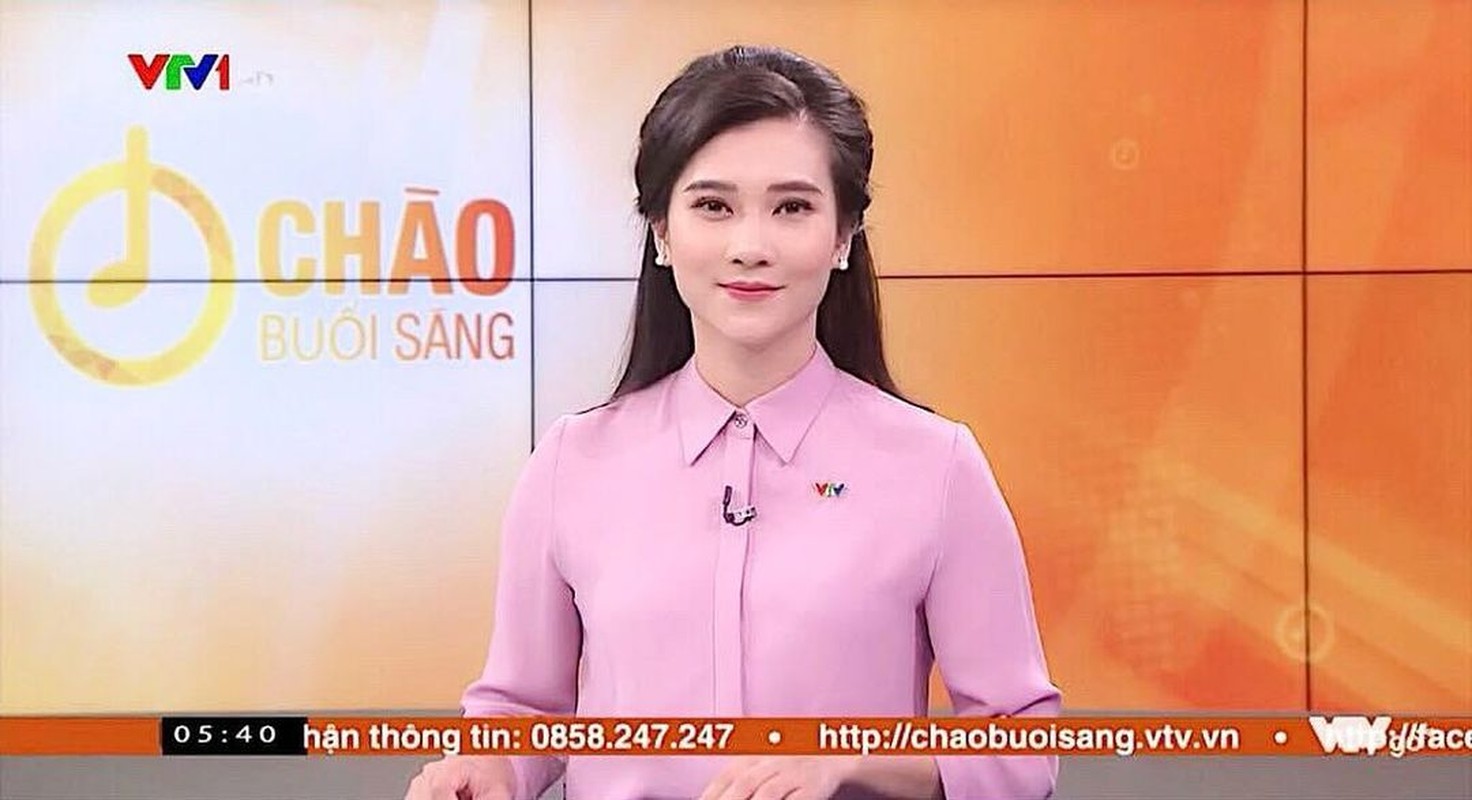 Đây cũng là một trong những BTV kín tiếng của VTV. Khánh Trang ít xuất hiện trước các sự kiện giải trí. Trên trang cá nhân, cô chủ yếu đăng tải hình ảnh liên quan đến công việc.