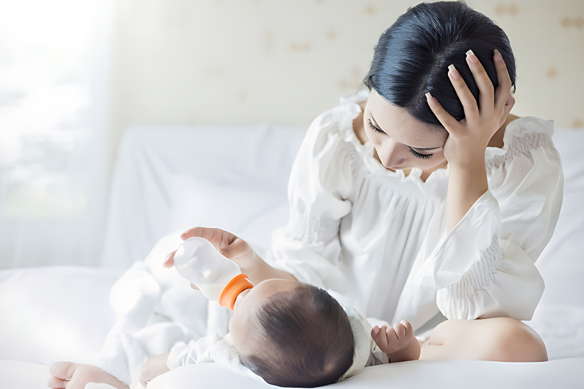 Mẹ bỉm phải đối mặt với muôn vàn nỗi lo khi chăm con