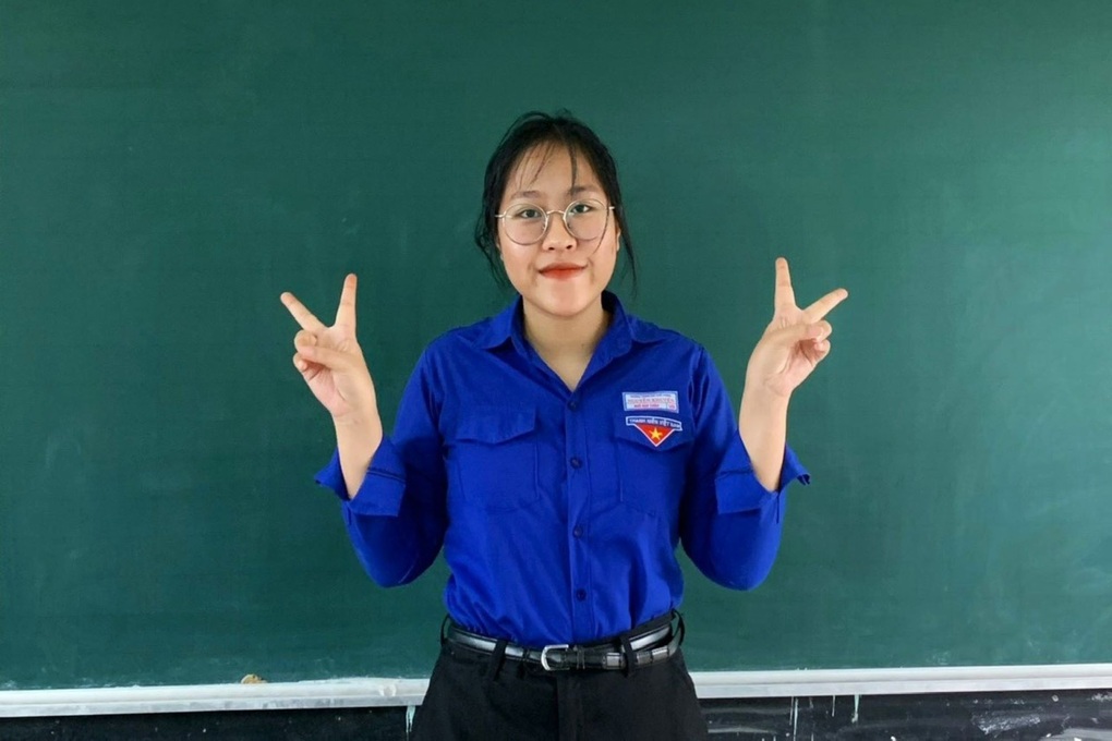 Em Ngô Bảo Châu – Thủ khoa của tỉnh Quảng Nam trong kỳ thi THPT Quốc gia 2024