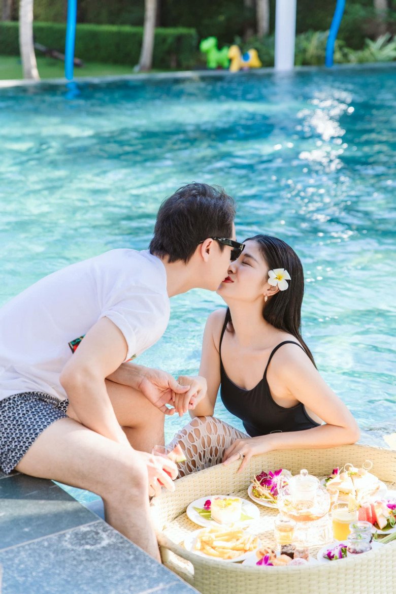 Sao việt 24h thuý diễm khoe bụng bầu to vượt mặt sau cả năm úp mở chuyện chuẩn bị có con thứ 2 - 14